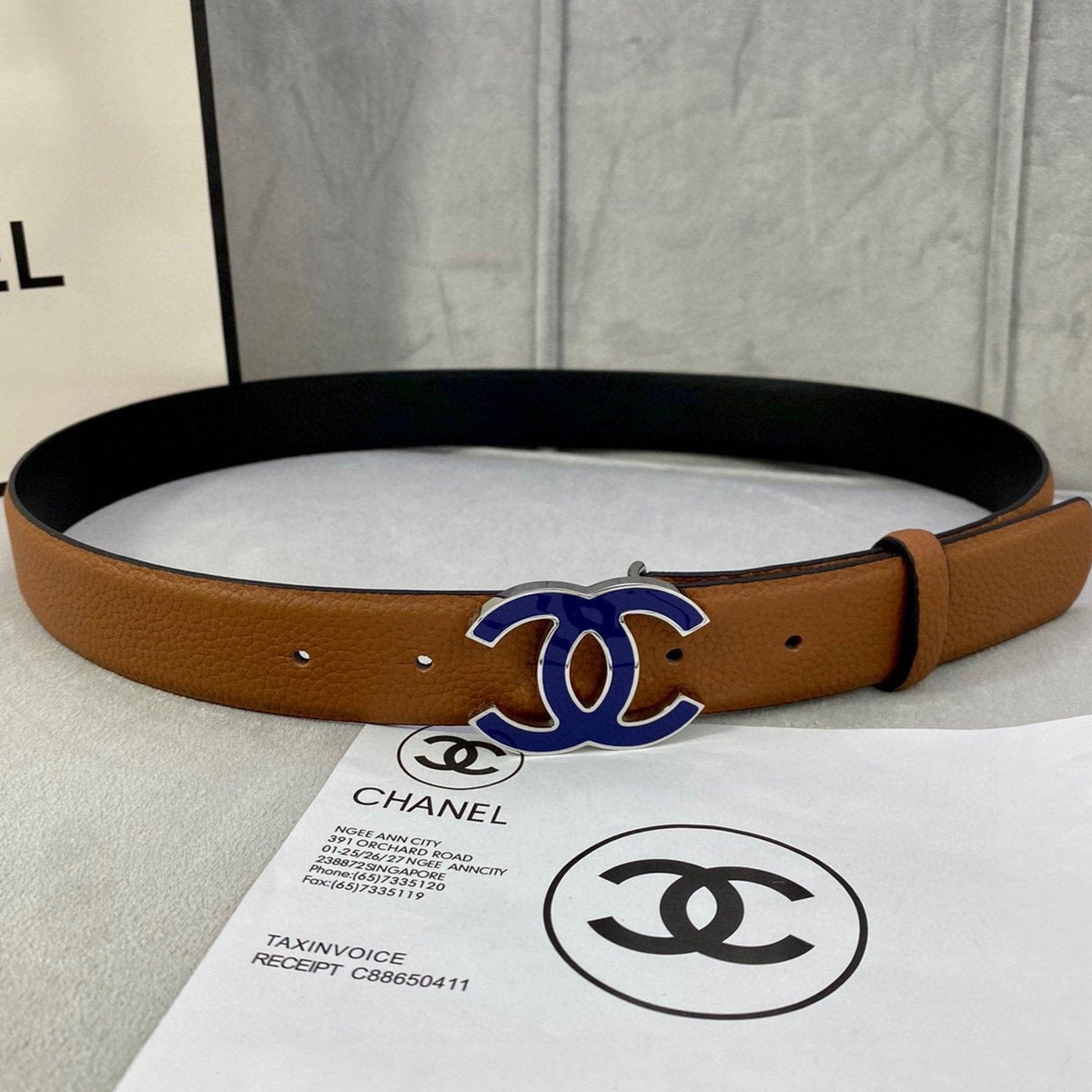 CHANEL 30MM BELT IN BRONZE BROWN GRAINED CALFSKIN WITH NAVY BLUE METAL LOGO