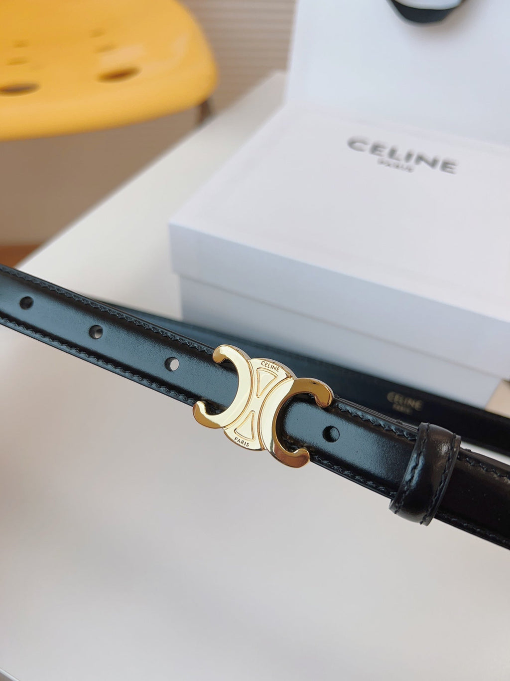 CELINE 25S TRIOMPHE BELT 18MM IN BLACK CALFSKIN GOLD HARDWARE 580707