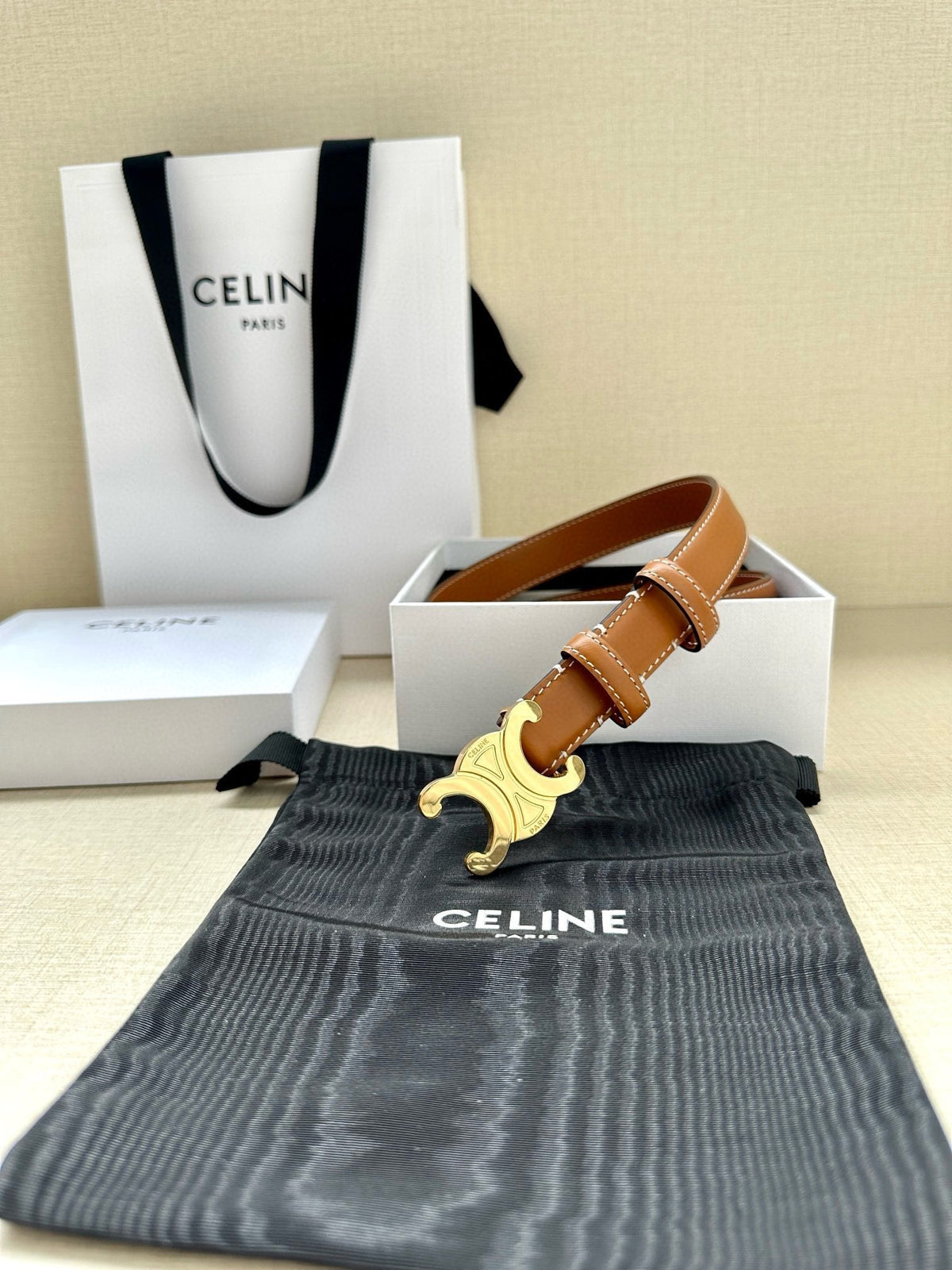 CELINE 25S BELT TRIOMPHE TAURILLON 25MM IN CARAMEL CALFSKIN 557502
