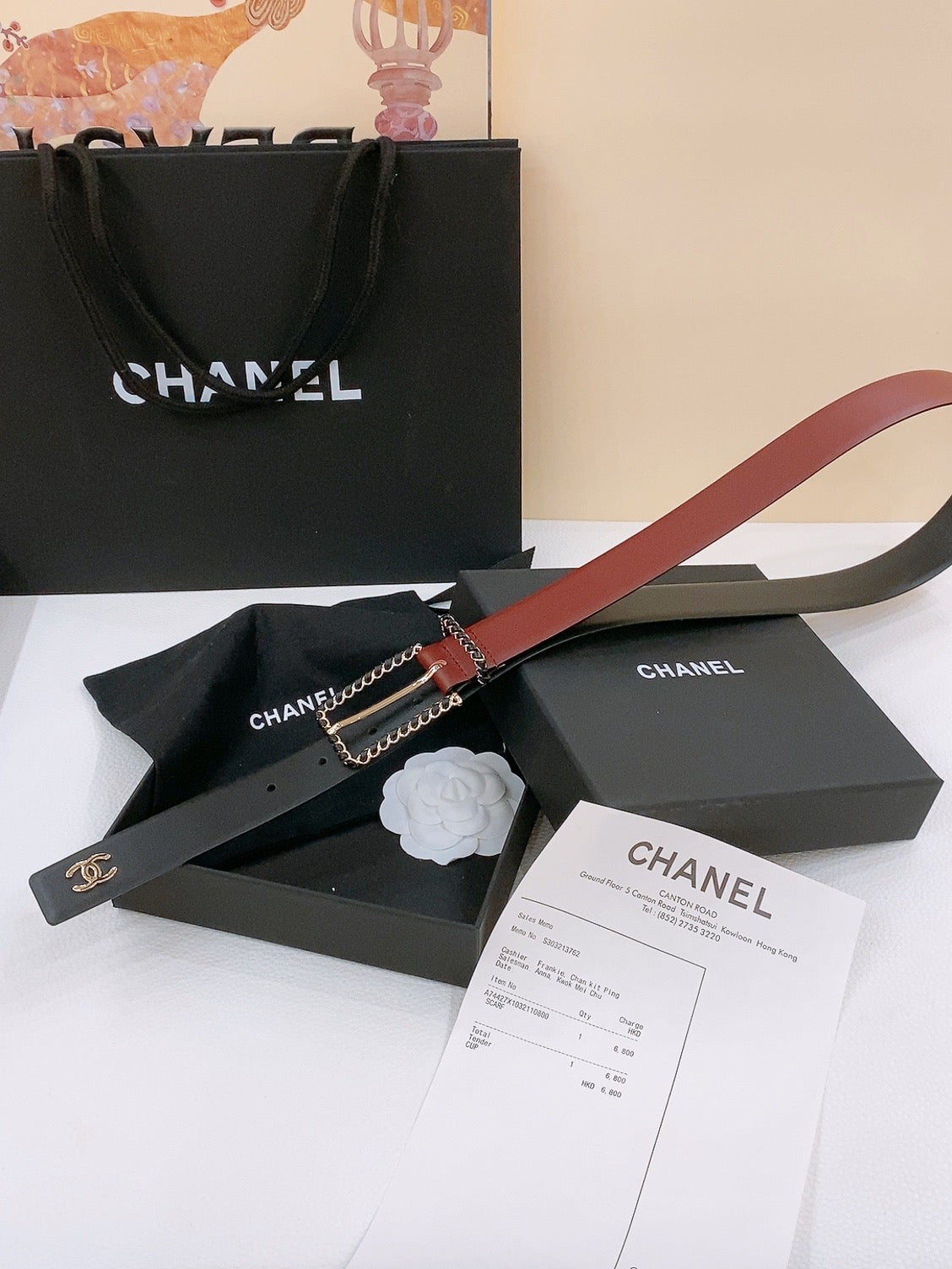 CHANEL BELT 30MM IN BLACK AND RED CALFSKIN WITH INTERWOVEN GOLD CHAIN BUCKLE